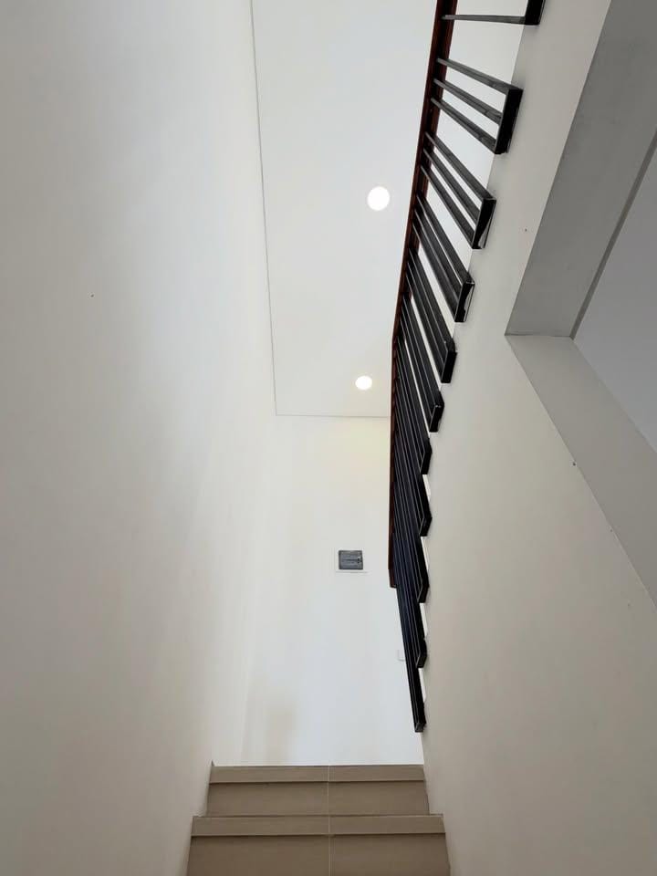 Dijual Rumah Baru 2 Lantai di Wilayah Northwest Park Citraland Surabaya Barat - Thumbnail 3