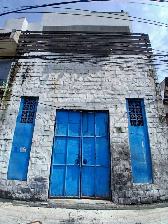 Dijual Rumah Usaha Lokasi Komersil di Jalan Kenjeran Surabaya Utara - Image 1