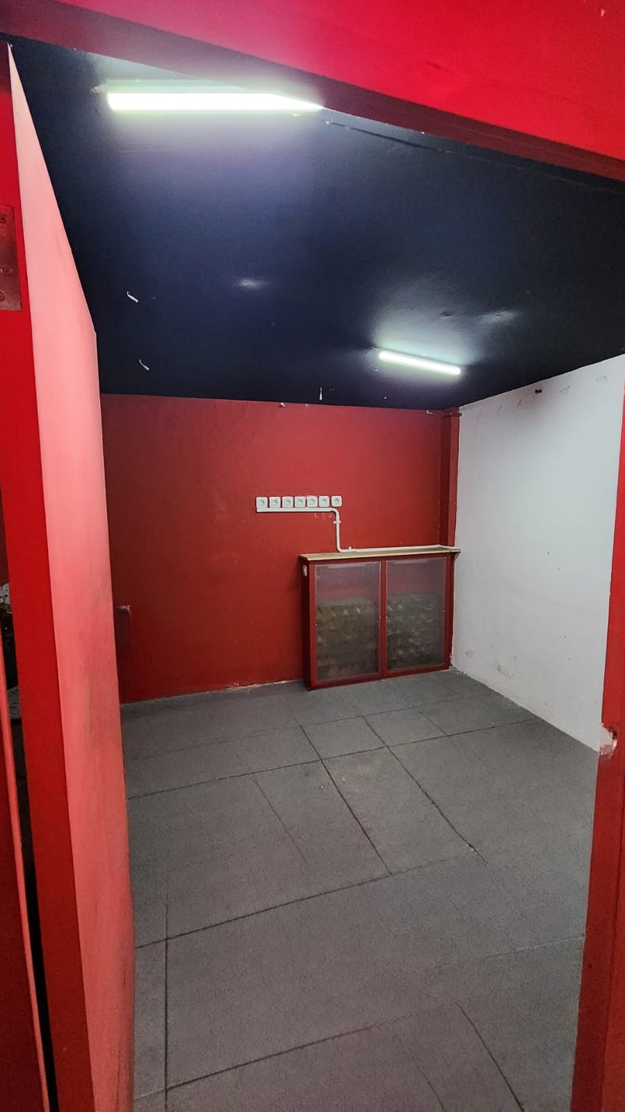 Disewakan Rumah Raya Darmo Permai Nol Jalan Cocok Untuk Cafe/Resto/Kantor Surabaya Barat - Thumbnail 3