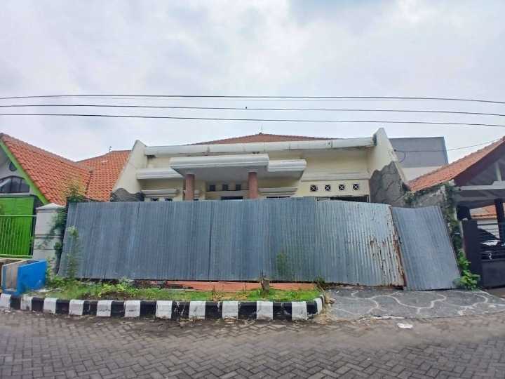 Dijual Rumah Nyaman Strategis di Jalan Gayungsari Surabaya Selatan - Image 1