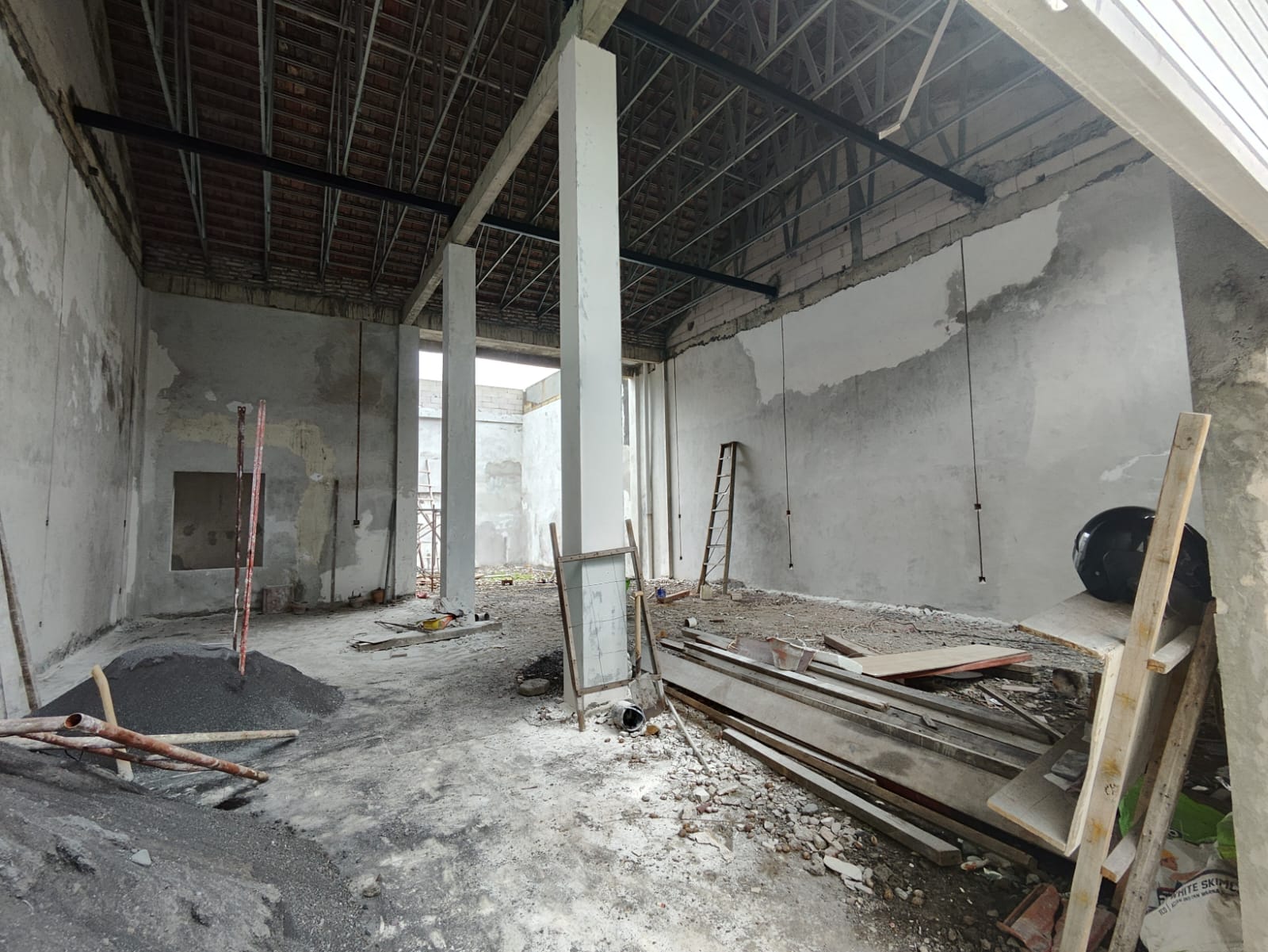 Disewakan Tempat Usaha Strategis Raya Darmo Permai Timur Surabaya Barat - Thumbnail 6