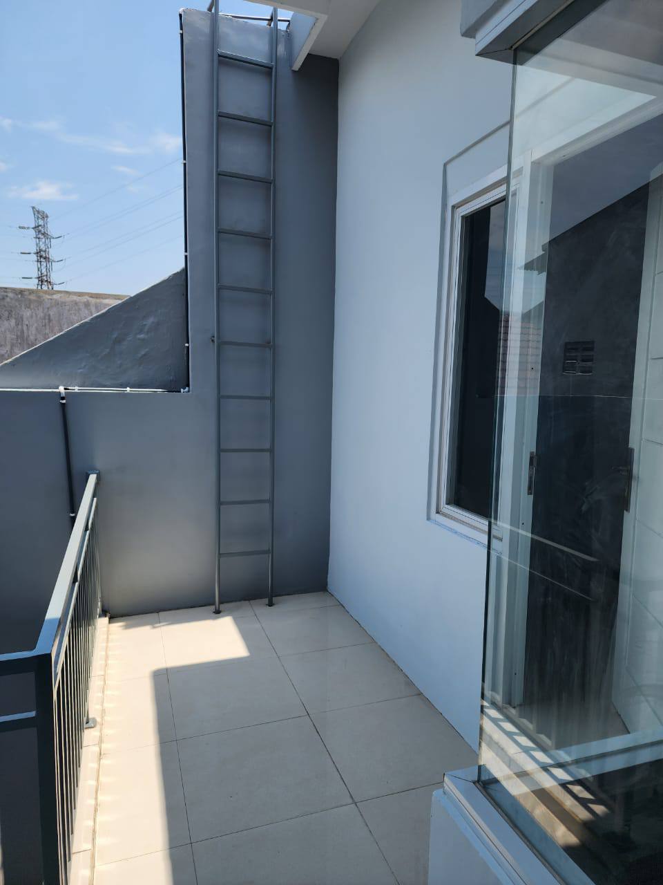 Dijual Rumah Baru 2 Lantai Lokasi Strategis Ploso Timur Surabaya Timur - Thumbnail 5