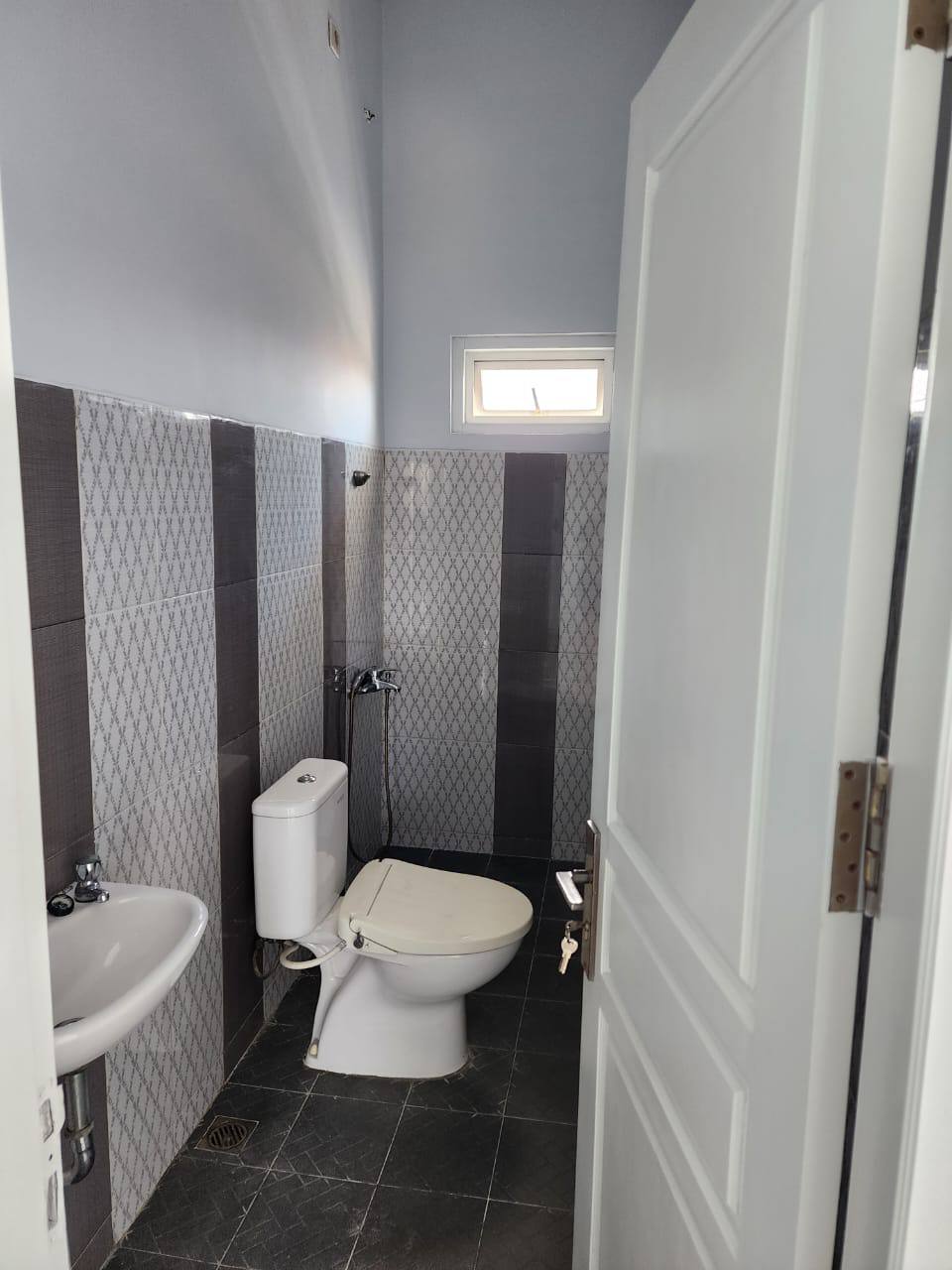 Dijual Rumah Baru 2 Lantai Lokasi Strategis Ploso Timur Surabaya Timur - Thumbnail 6