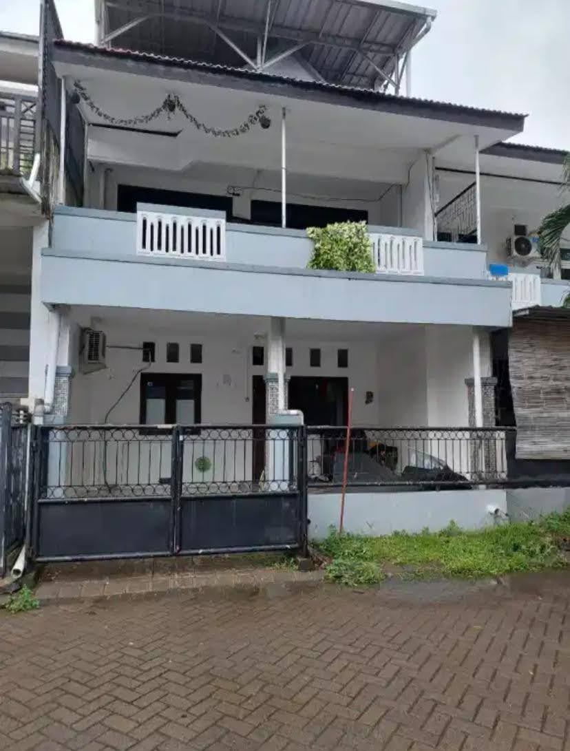 Disewakan Murah Rumah Siap Huni di Kawasan Bukit Palma Citraland Surabaya Barat - Image 1