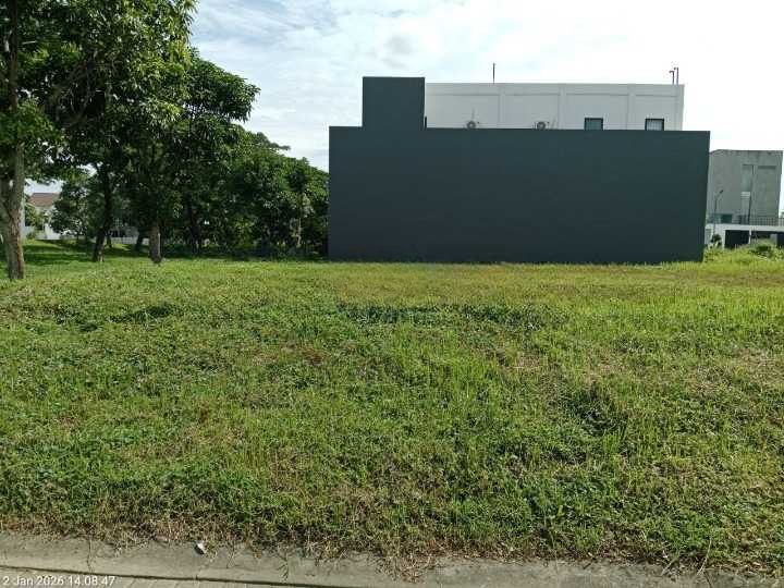 Dijual Tanah Kavling Hook Lokasi Strategis di Waterfront Citraland Surabaya Barat - Image 1