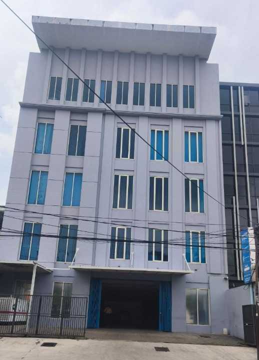 Disewakan Ruang Perkantoran Strategis di Wr Supratman Surabaya Pusat - Image 1