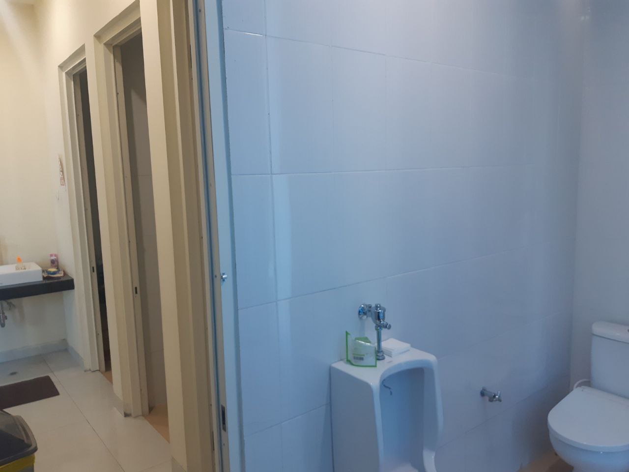 Disewakan Ruang Perkantoran Strategis di Wr Supratman Surabaya Pusat - Thumbnail 3