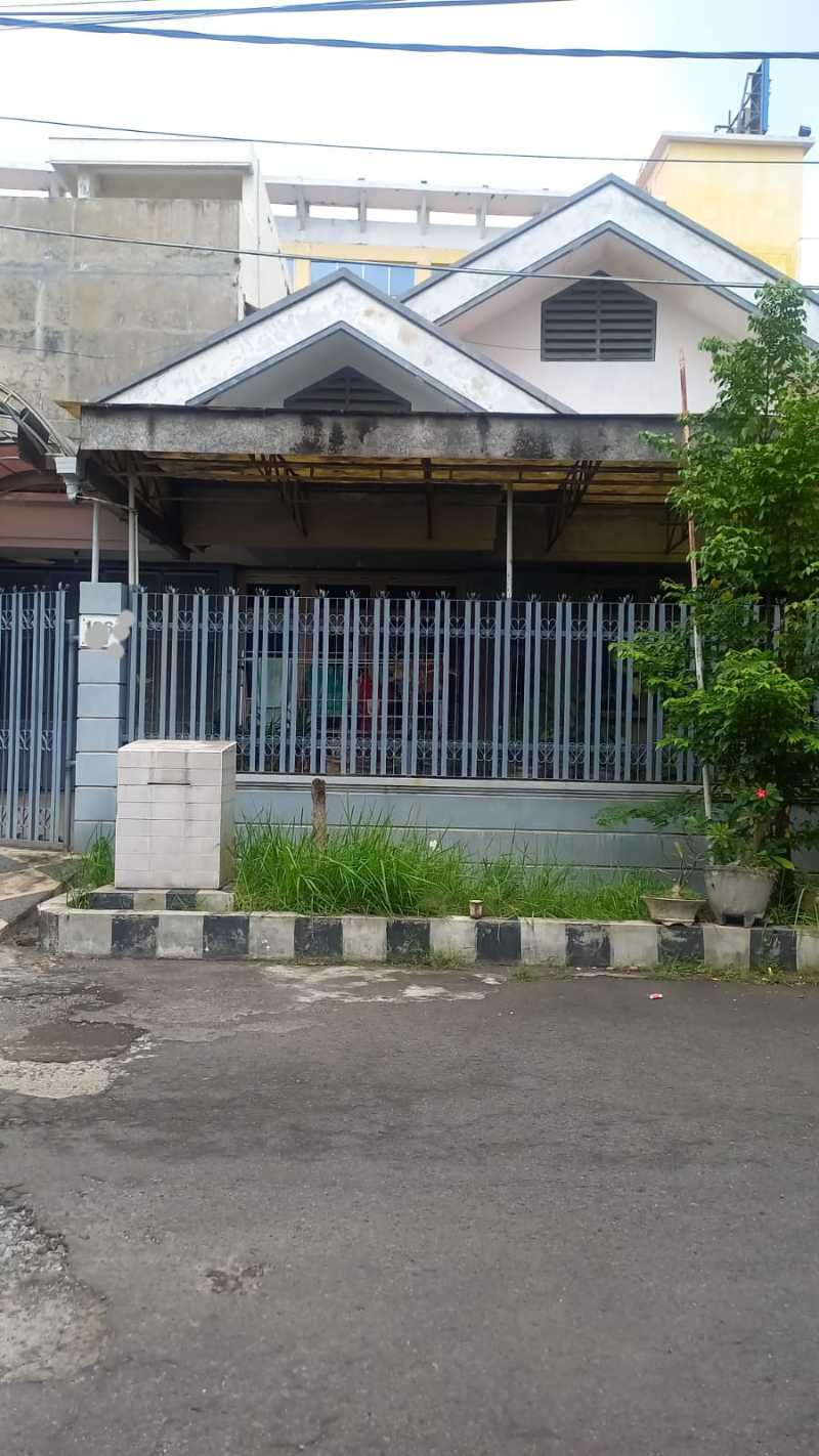 Dijual Rumah Siap Huni Dharmahusada Indah Surabaya Timur - Image 1