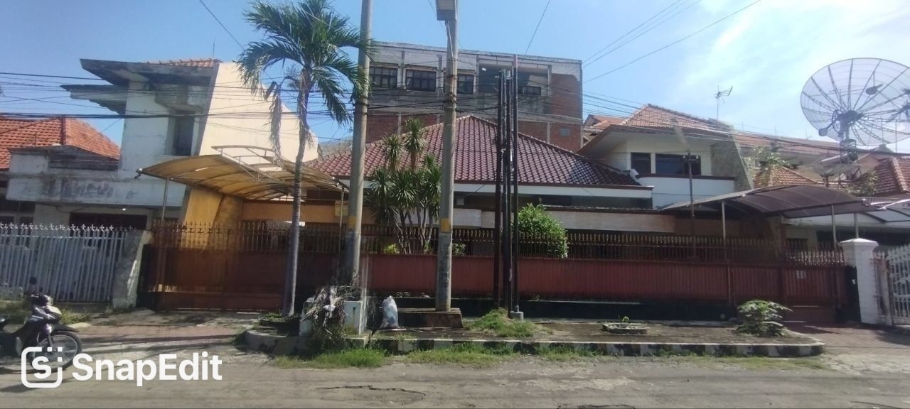 Dijual Rumah Bagus di Jalan Ketupa Surabaya Pusat - Image 1
