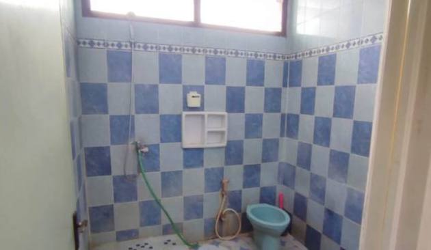 Dijual Rumah Besar Siap Huni di Jalan Pondok Chandra Indah Sidoarjo - Thumbnail 2