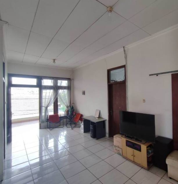 Dijual Rumah Besar Siap Huni di Jalan Pondok Chandra Indah Sidoarjo - Thumbnail 3