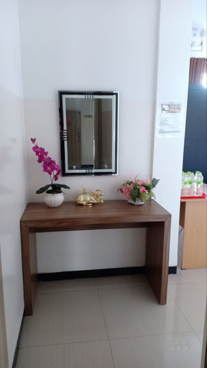 Dijual 2 Ruko Strategis 4 lantai Tengah Kota, jalan kembar, Full bisnis dan Penghuni Tembok Dukuh Surabaya Pusat - Image 1