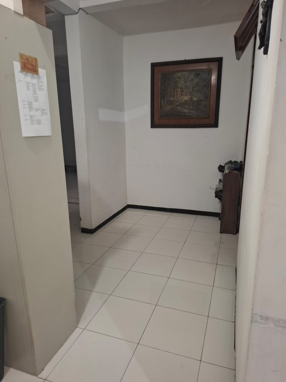 Dijual Rumah Strategis 2 Lantai Siap Huni di Taman Pondok Indah Wiyung Surabaya Barat - Thumbnail 4