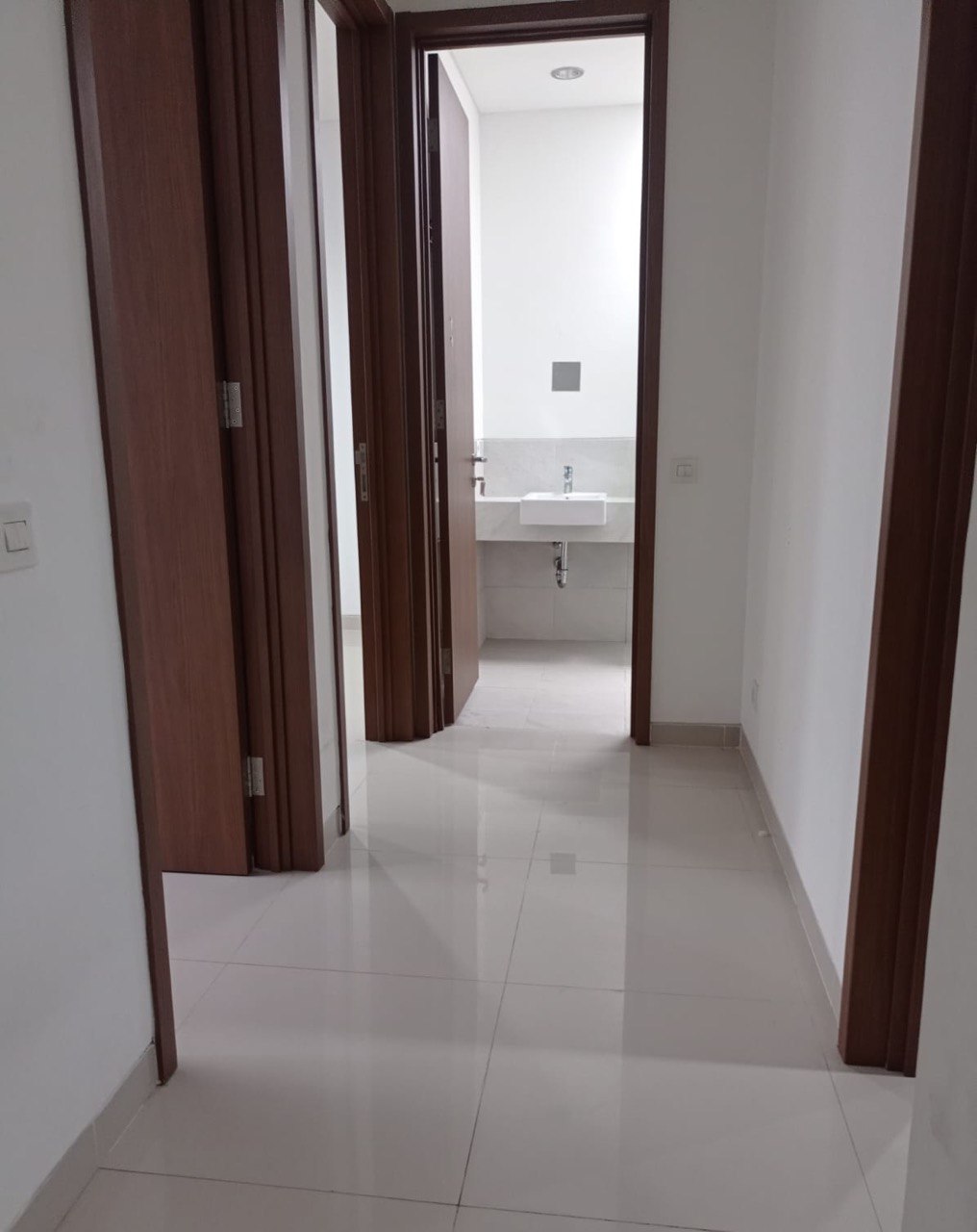 Disewakan Rumah Strategis 2 Lantai Siap Huni di Graha Natura Edenia Surabaya Barat - Thumbnail 5