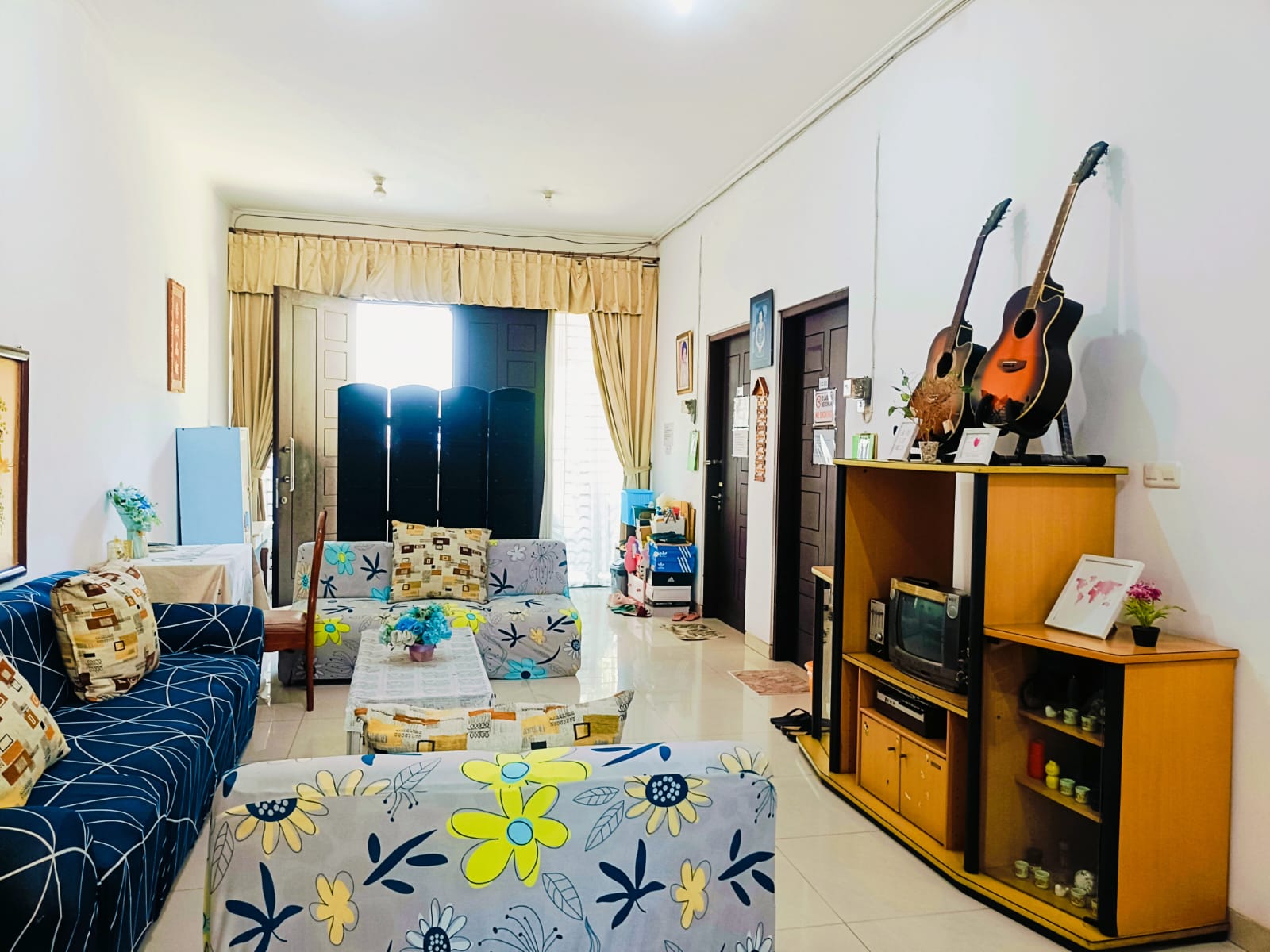 Dijual Rumah Strategis Kost Putri Aktif 3 Lantai Lokasi Tenggilis Mejoyo Surabaya Selatan - Image 1