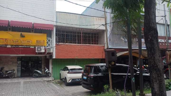 Disewakan Ruko Komersil 2 Lantai Strategis di HR Muhammad Surabaya Barat - Image 1