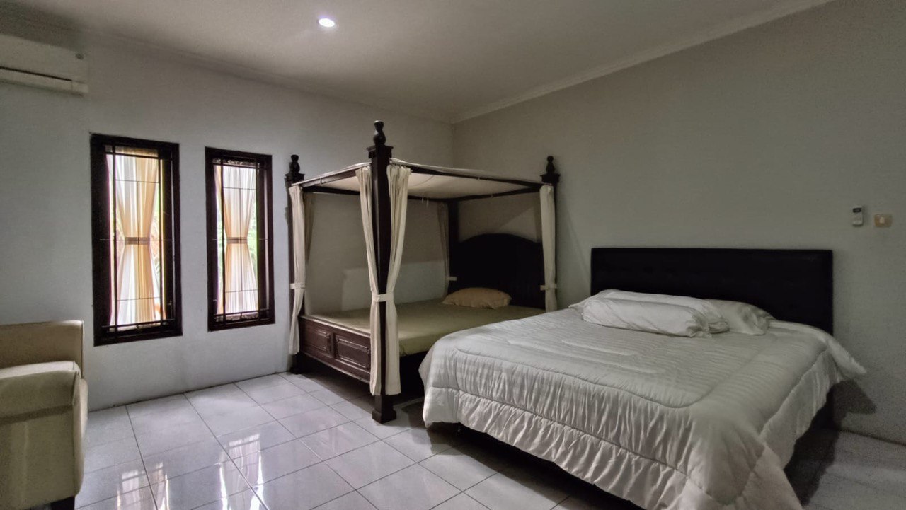 Dijual Rumah Mewah Siap Huni di Graha Taman Bintaro Sektor Tangerang - Thumbnail 4