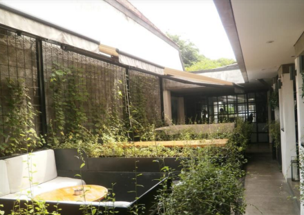 Dijual Bangunan Rumah Cafe Strategis di Ciamanuk Surabaya Pusat - Thumbnail 5