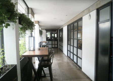 Dijual Bangunan Rumah Cafe Strategis di Ciamanuk Surabaya Pusat - Thumbnail 6