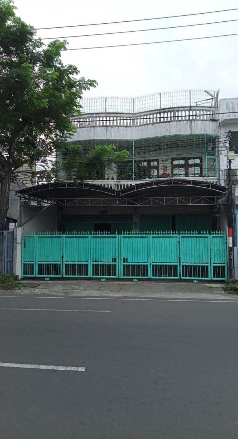 Dijual Rumah / Ruko Siap Huni di Kenjeran , Full Furnished, Cocok Untuk Tinggal Maupun Usaha Surabaya Timur - Image 1