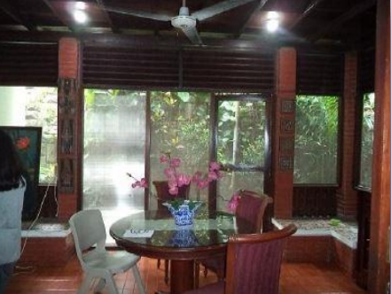 Dijual Rumah Siap Huni di Raya Mandala Menteng Jakarta Selatan - Thumbnail 2