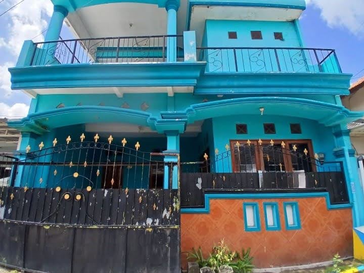 Dijual Murah Rumah 2 Lantai Siap Huni di Babatan Indah Wiyung, Surabaya Barat - Image 1