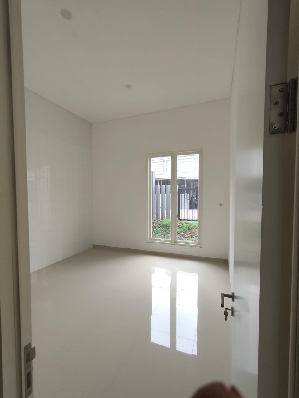 Dijual/Disewakan Rumah Siap Huni di Ngagel Jaya Tengah Surabaya Timur - Thumbnail 2