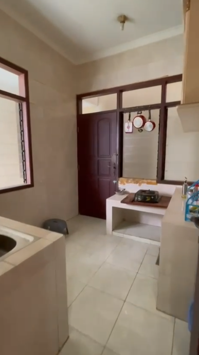 Disewakan Rumah 1 Lantai Siap Huni di Ngagel Jaya Tengah Surabaya Timur - Thumbnail 2