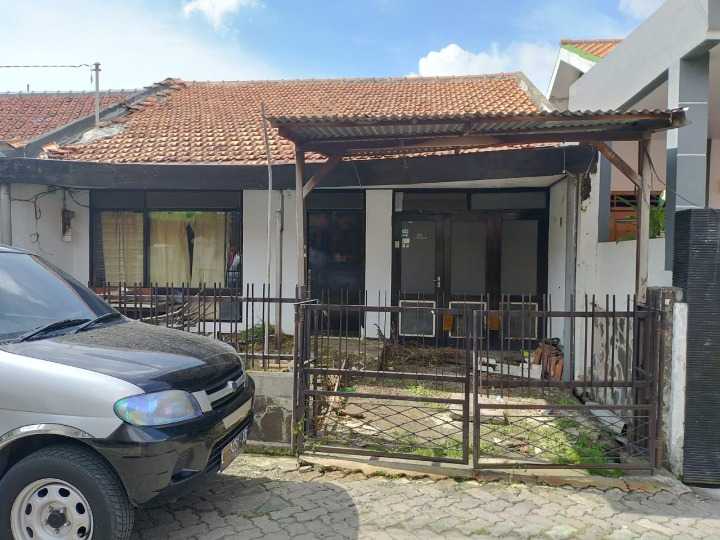 Dijual Rumah Strategis di Ngagel Timur Surabaya Timur - Image 1