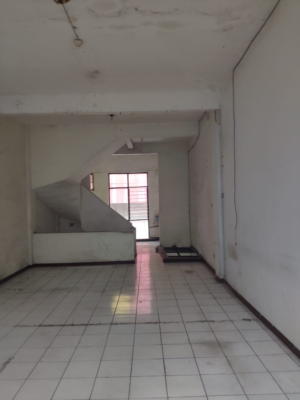 Dijual Ruko Strategis di Gembong Atom Megah Surabaya Utara - Image 1