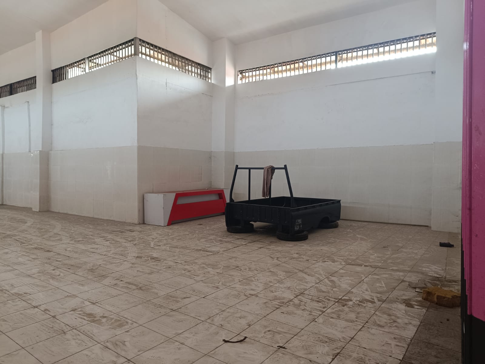 Disewakan Ruko Komersial 1 Lantai Raya Gunungsari Surabaya Selatan - Thumbnail 3