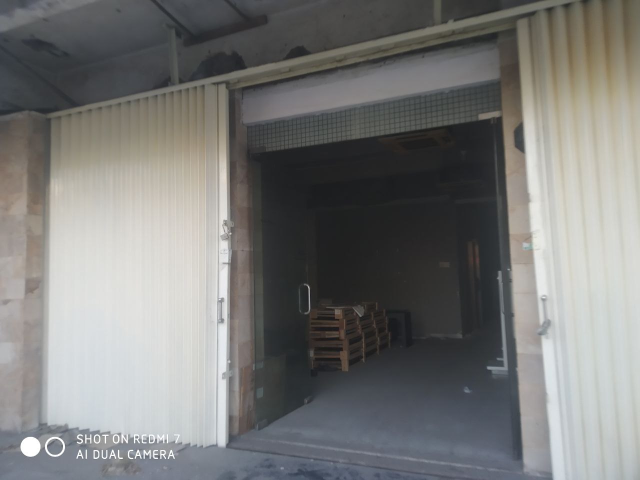 Dijual/Disewakan Ruko Tiga Lantai Strategis di Pucang Anom Timur Surabaya Timur - Thumbnail 2