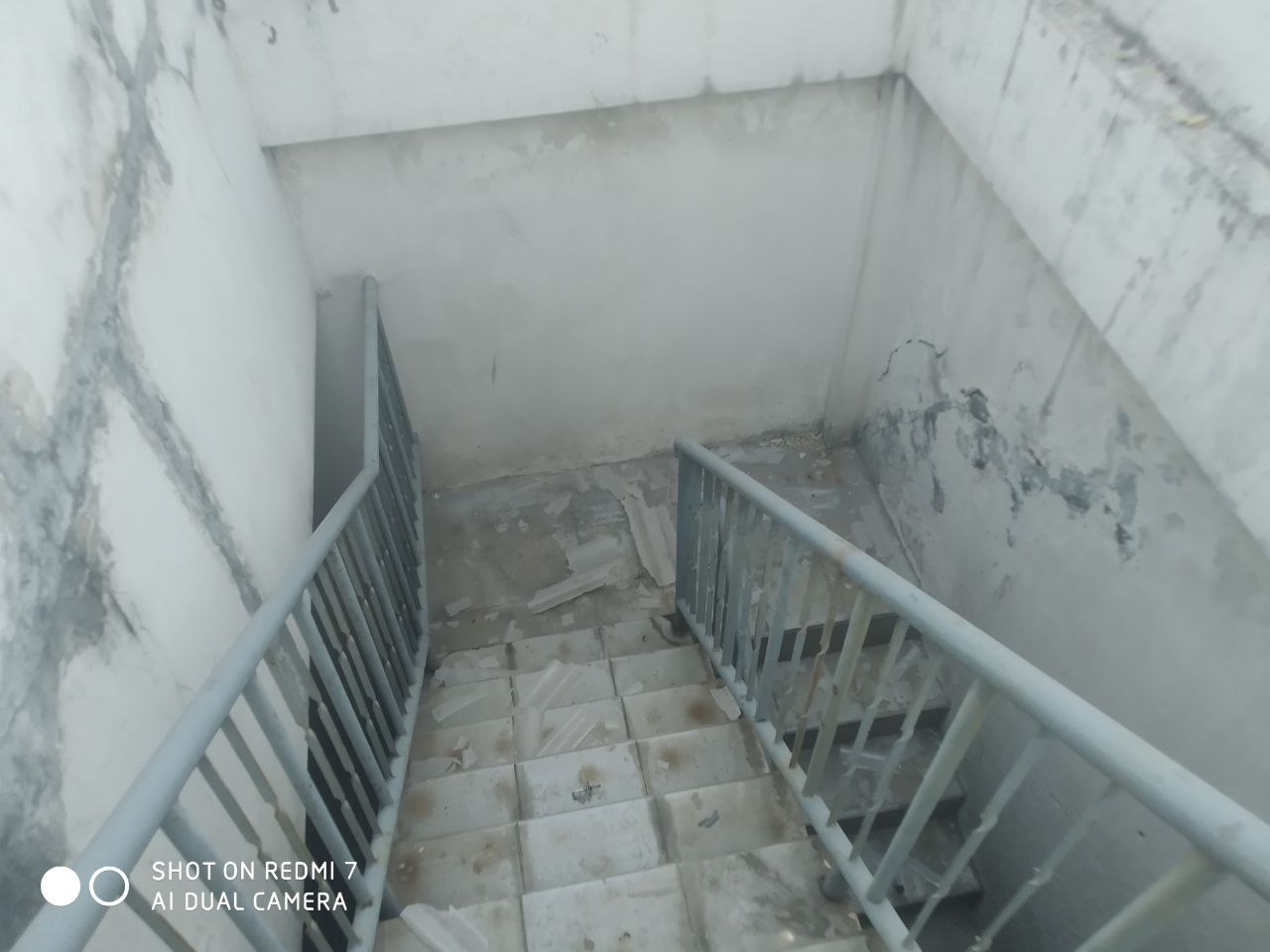 Dijual/Disewakan Ruko Tiga Lantai Strategis di Pucang Anom Timur Surabaya Timur - Thumbnail 6