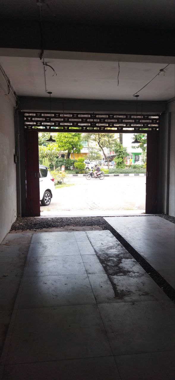 Disewakan Ruko Lokasi Strategis di HR Muhammad Surabaya Barat - Thumbnail 4