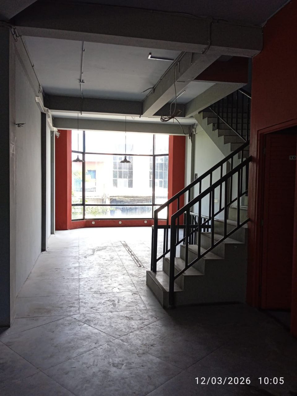 Disewakan Ruko Lokasi Strategis di HR Muhammad Surabaya Barat - Thumbnail 6