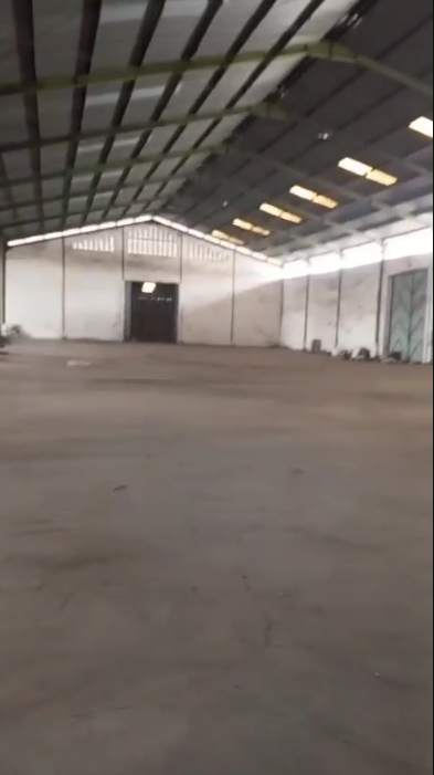 Disewakan Gudang Strategis Cocok untuk Usaha Skala Besar di Kalianak Surabaya Barat - Thumbnail 3