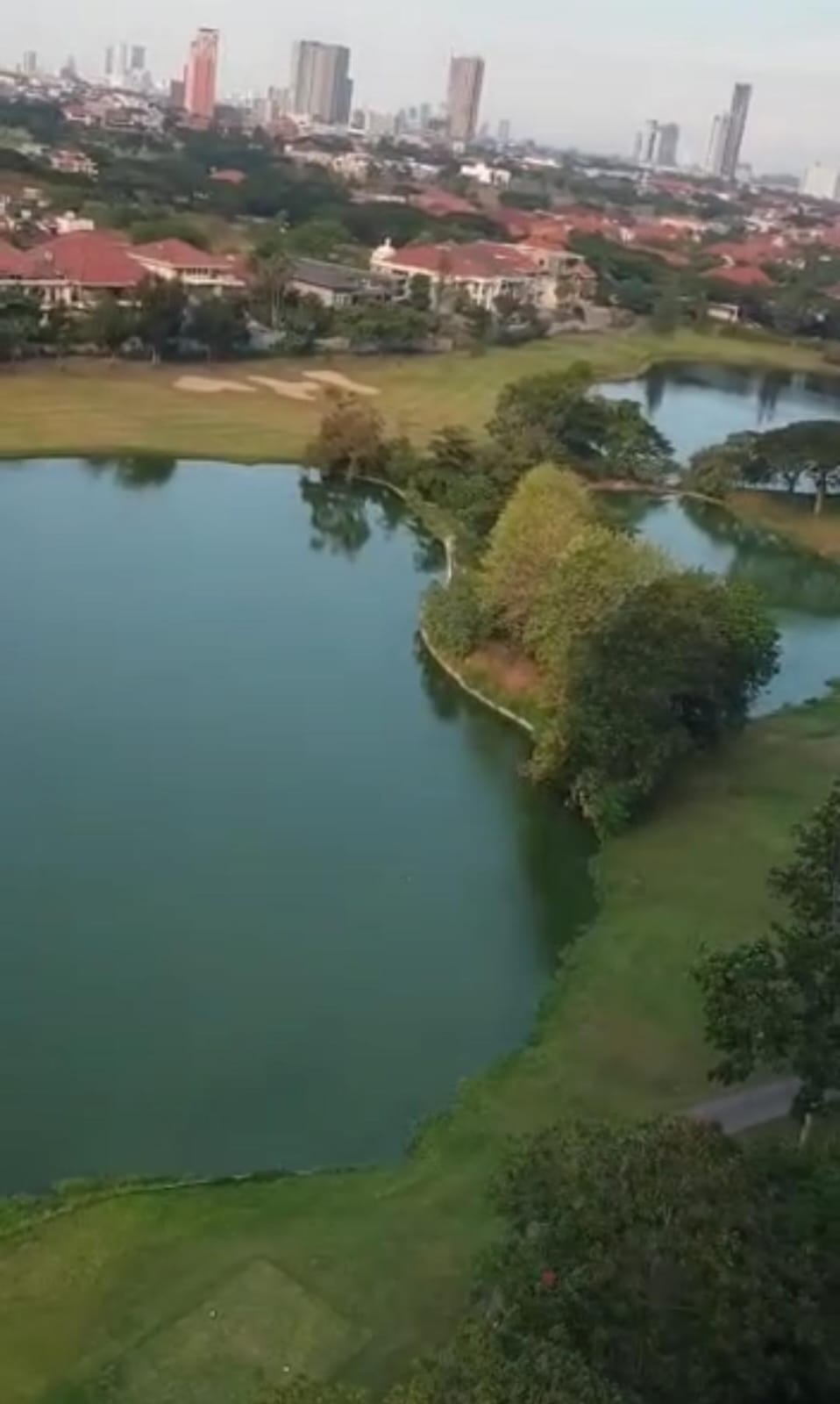 Dijual Penthouse Strategis  Condominium Graha Famili Lokasi Premium Surabaya, Murah - Thumbnail 6