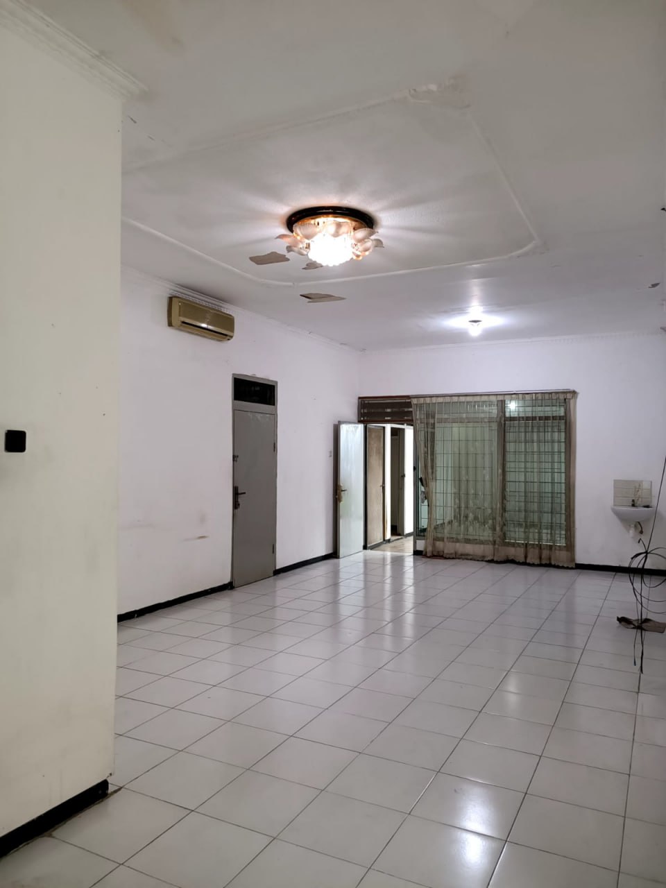 Dijual Rumah Luas Siap Huni di Babatan Pantai Utara Surabaya Utara - Thumbnail 3