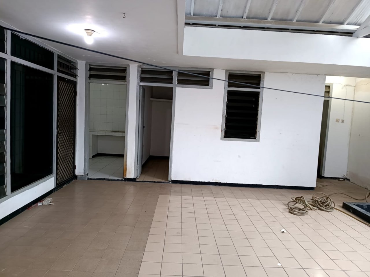 Dijual Rumah Luas Siap Huni di Babatan Pantai Utara Surabaya Utara - Thumbnail 5