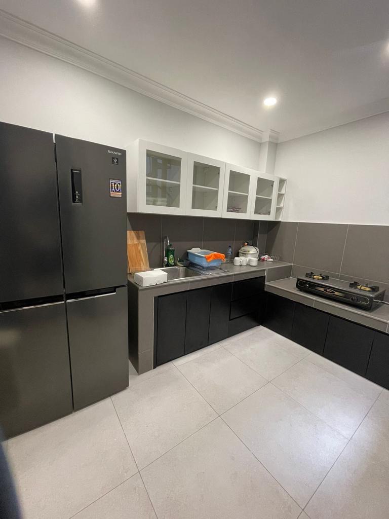 Dijual Rumah Cantik Alam Hijau Furnished Citraland Surabaya - Thumbnail 2