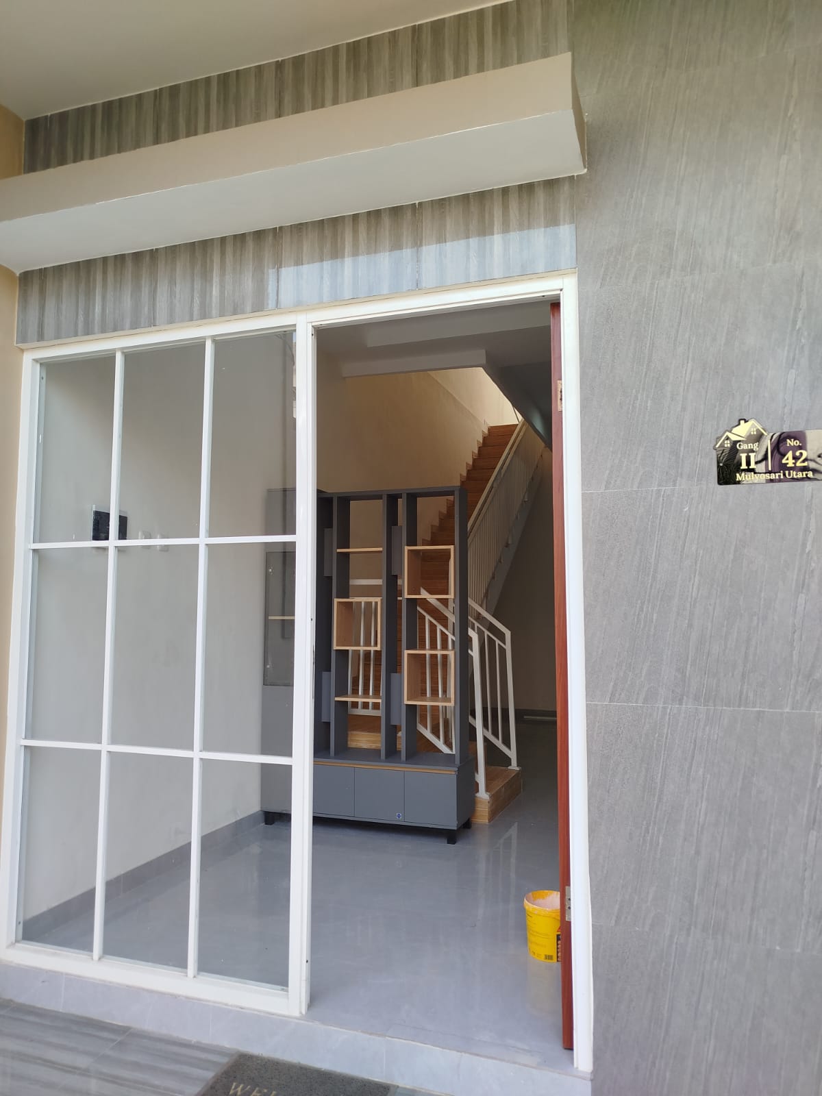 Dijual Rumah Baru Semi Furnish Mulyosari Utara – Surabaya Timur - Thumbnail 3