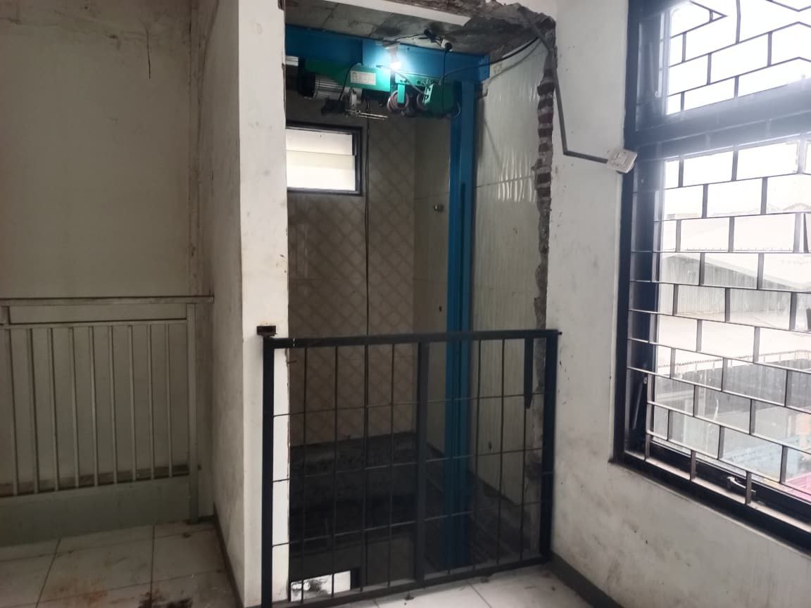 Disewakan Ruko Strategis di Raden Saleh Surabaya Pusat - Thumbnail 4