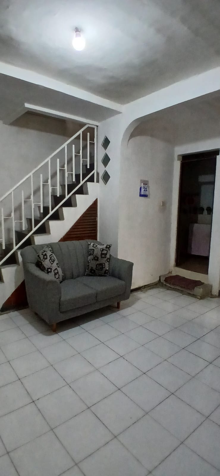 Dijual Rumah Strategis 2 Lantai di Delta Sari Indah Waru Sidoarjo - Thumbnail 2