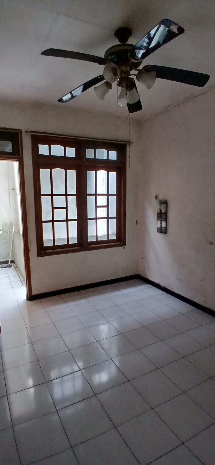 Dijual Rumah Strategis 2 Lantai di Delta Sari Indah Waru Sidoarjo - Thumbnail 3