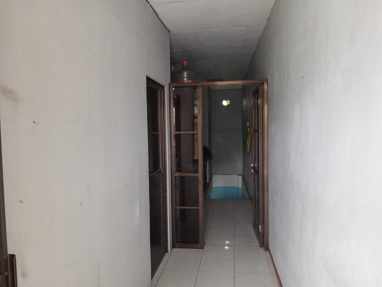 Disewakan Ruko 2 Lantai Strategis Cocok Buat Usaha di Wisma Lidah Kulon Surabaya Barat - Thumbnail 4