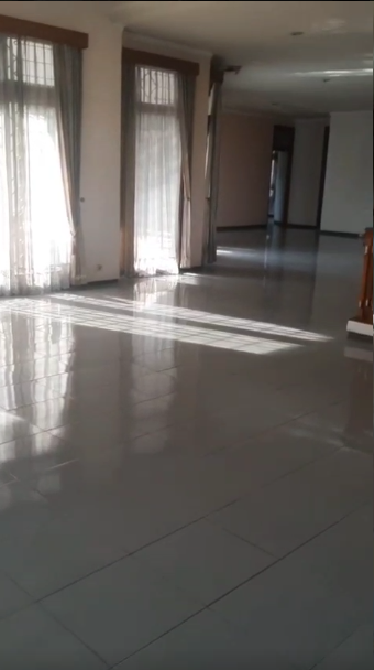 Dijual Rumah Mewah 2 Lantai Siap Huni di Margorejo Indah Surabaya Selatan - Thumbnail 6