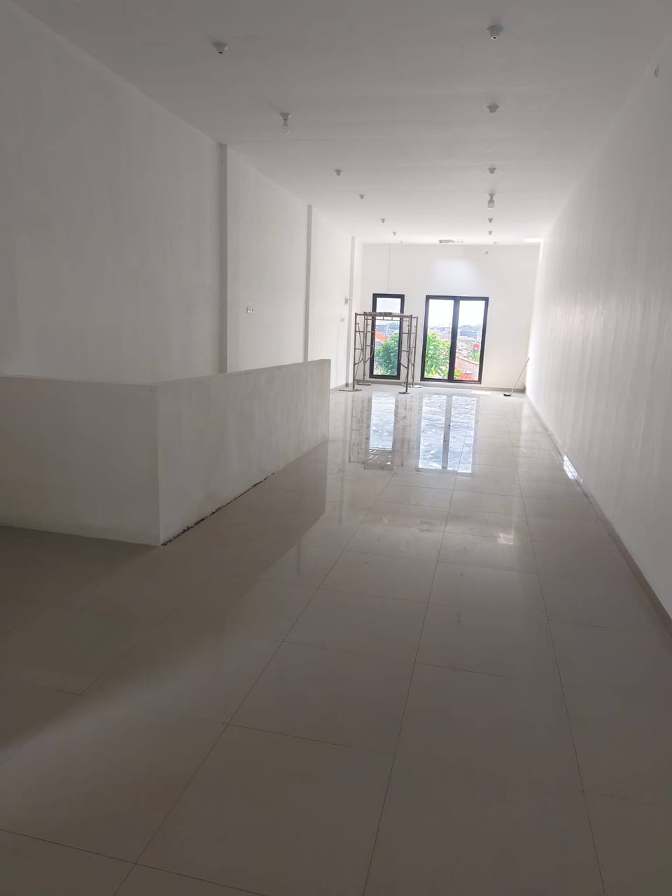 Jual / Sewa Ruko 3 Lantai Jalan Tambaksari Lokasi Strategis Surabaya Pusat - Thumbnail 4