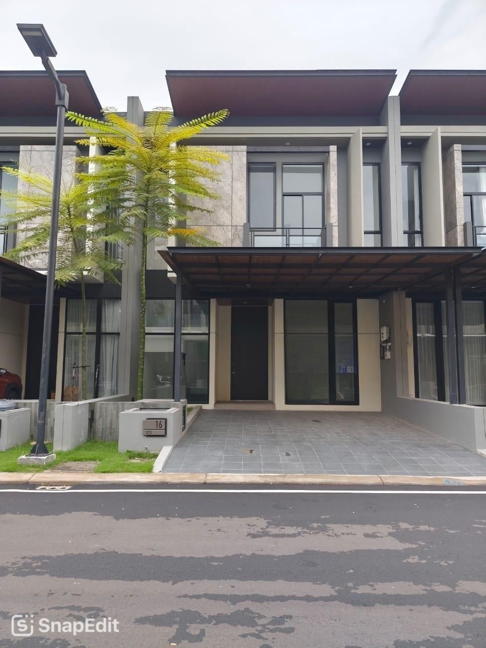 Dijual Rumah di District Nine Citraland Surabaya Barat - Image 1