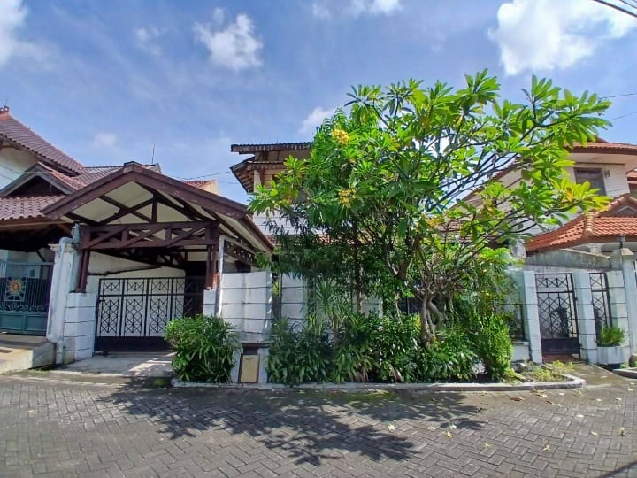 Dijual Rumah Mewah 2 Lantai Sidosermo Airdas Lokasi Strategis Surabaya Selatan - Image 1