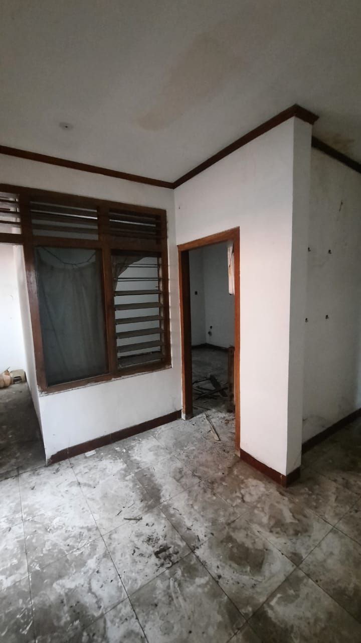 Dijual Rumah Siap Huni di Jalan Pucang Sewu Surabaya Timur - Thumbnail 6